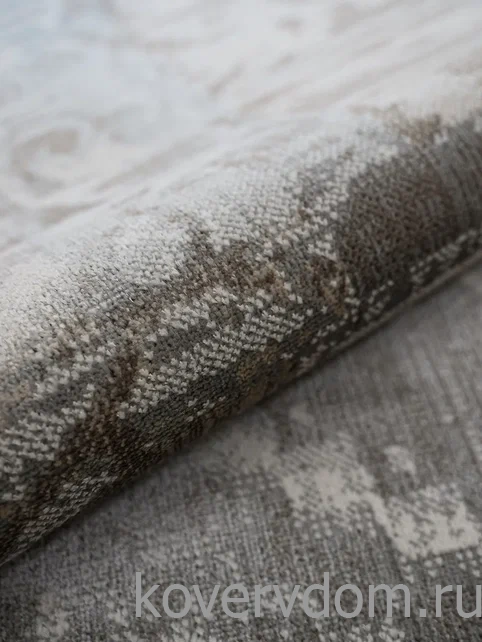 Ковер из вискозы и хлопка Royal Palace 14741 5323