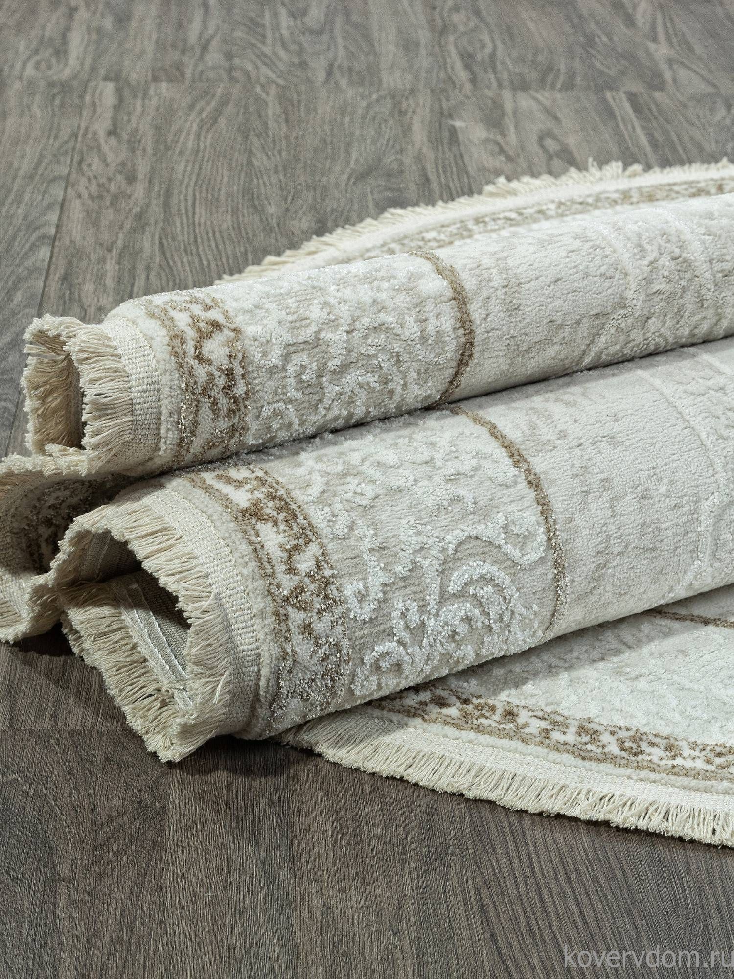 Ковер RUBI 26702Z CREAM / WHITE Овал Ковер RUBI 26702Z CREAM / WHITE Овал