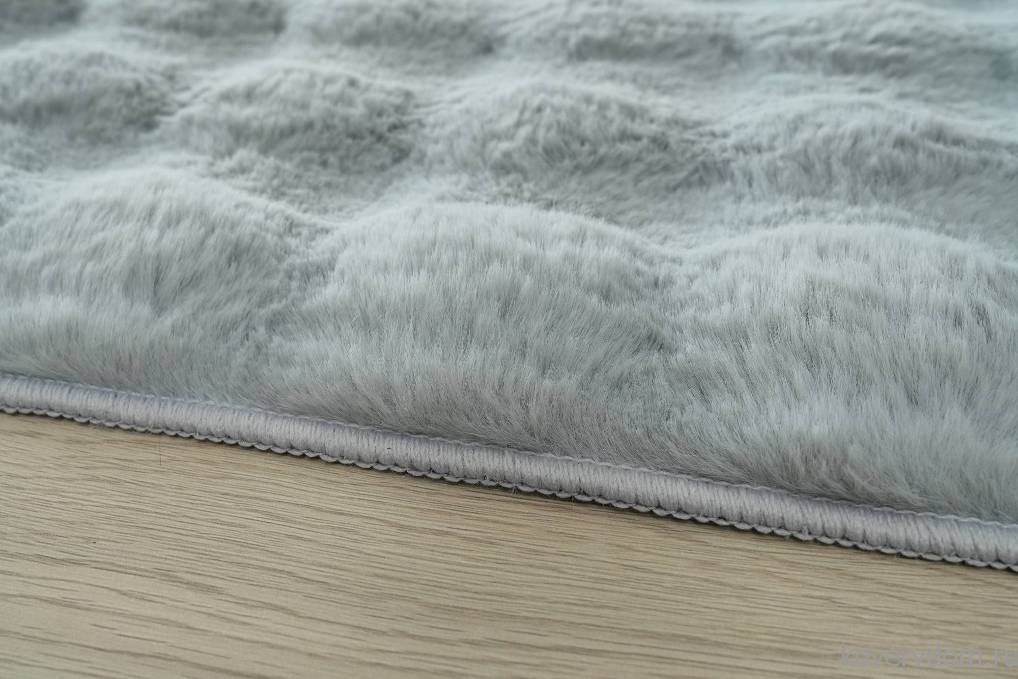 Ковер из искусственного меха BUBBLE PX1000 SILVER Ковер из искусственного меха BUBBLE PX1000 SILVER